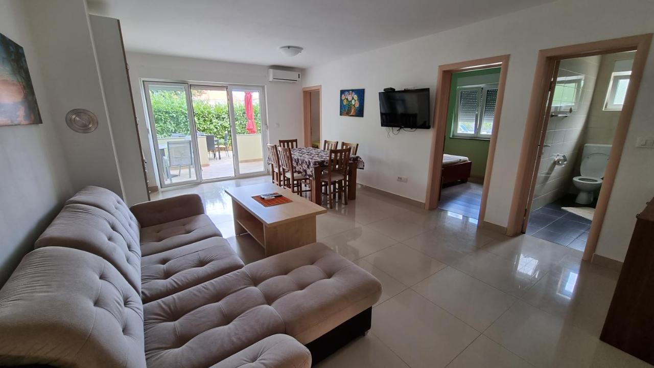 Apartments Bellator Сило Экстерьер фото