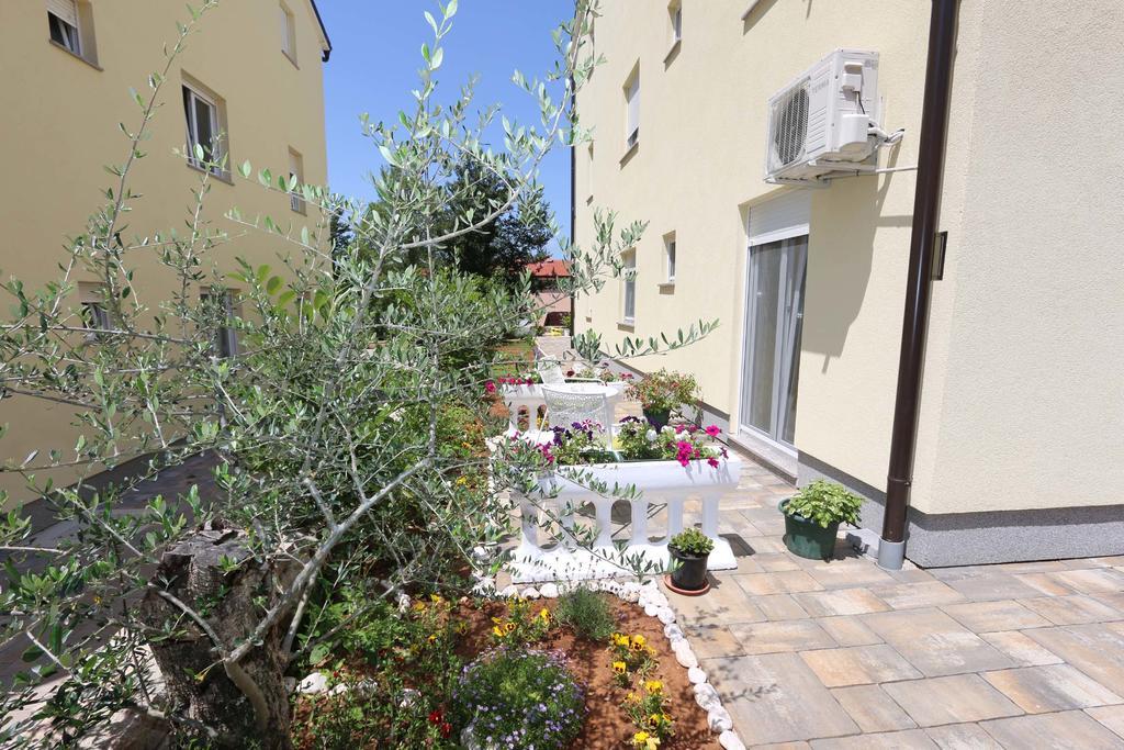 Apartments Bellator Сило Экстерьер фото