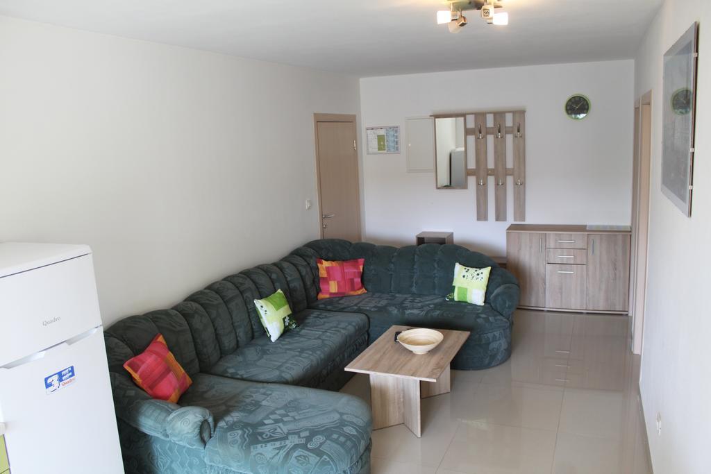 Apartments Bellator Сило Экстерьер фото